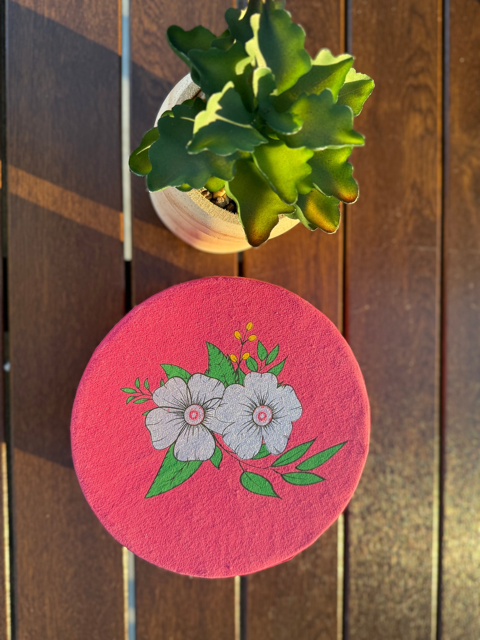 Pink paper Round Box